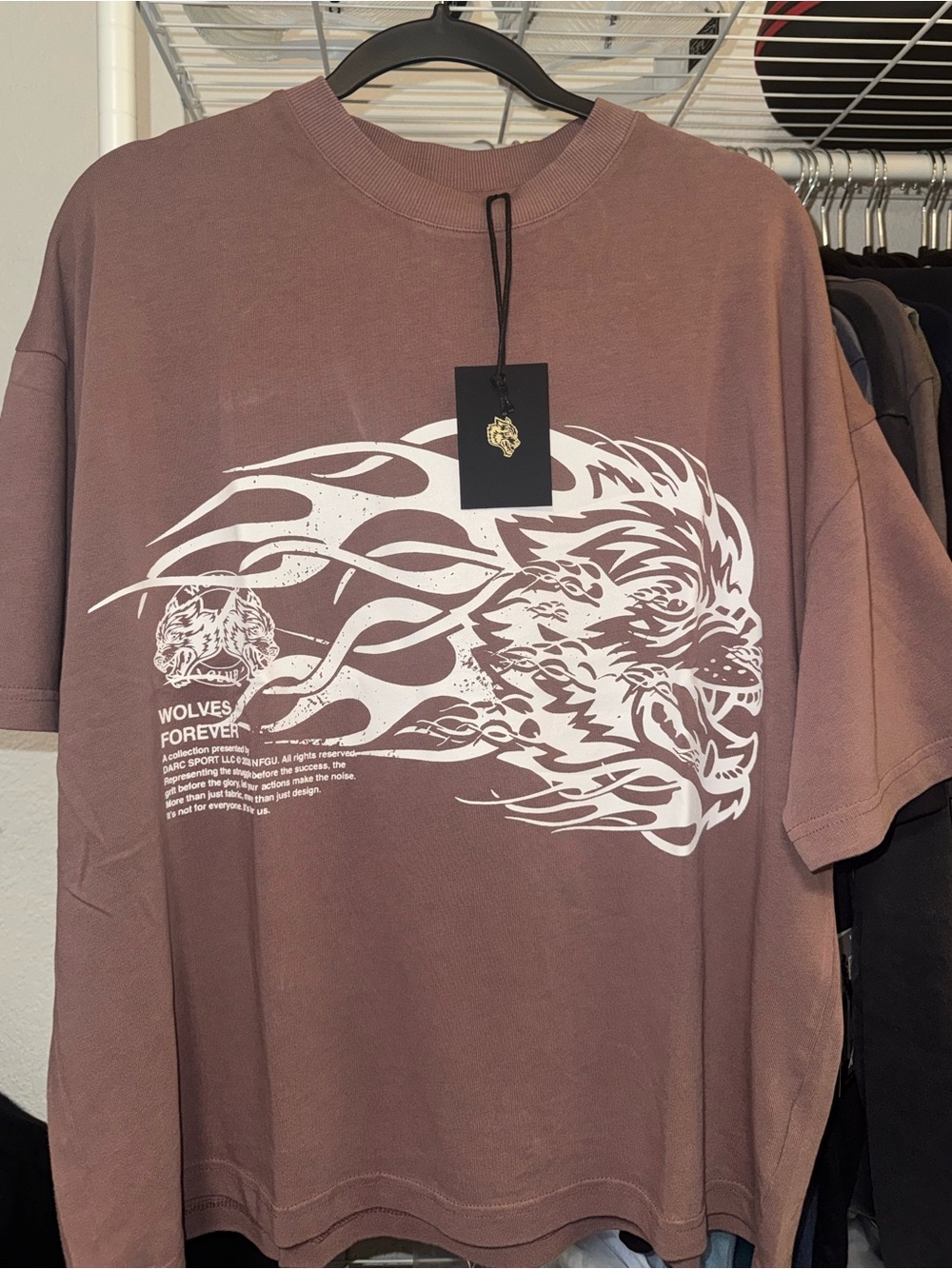 WOLF OF THE FLAME PREMIUM
"BOX CUT" TEE IN MAUVE